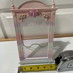 Girls earrings screen